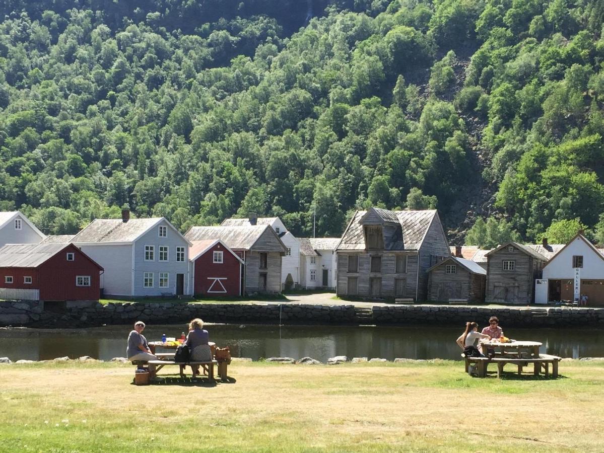 Old Town Boutiqe Apartments/ Gamle Laerdalsoyri Boutique Leiligheter Buitenkant foto